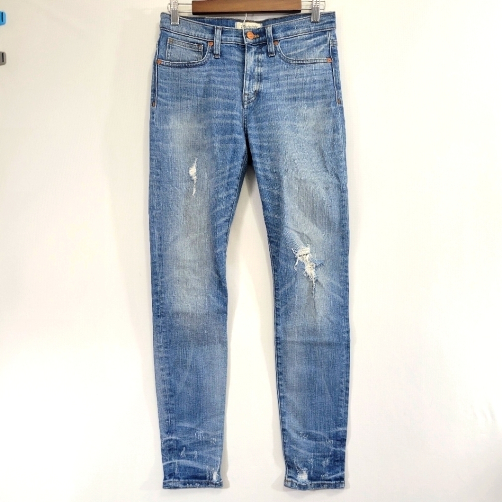 Light Blue Distressed Women’s Jeans